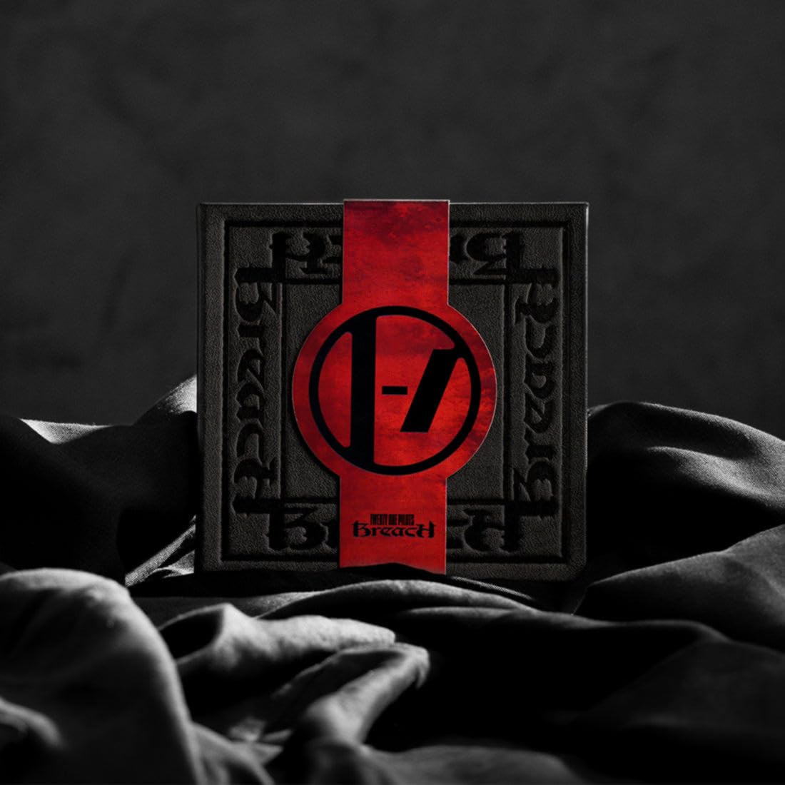 Twenty One Pilots Breach CD Boxset (Dark Clancy Edition)