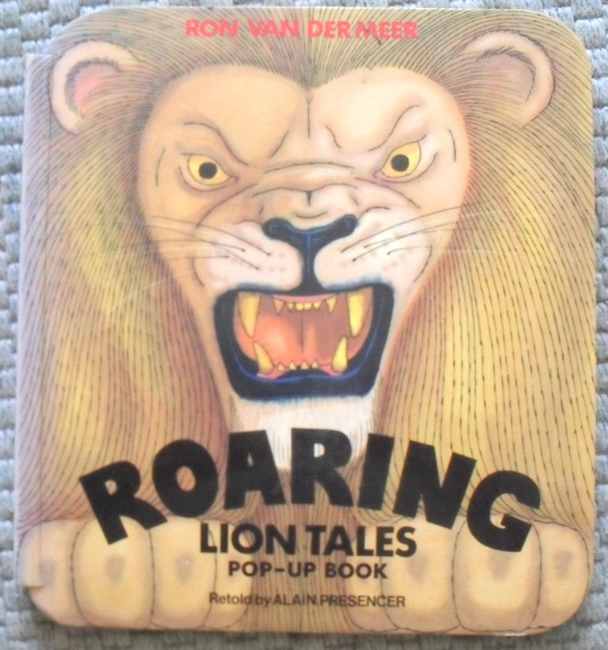 Roaring Lion Tales: Pop-up Book