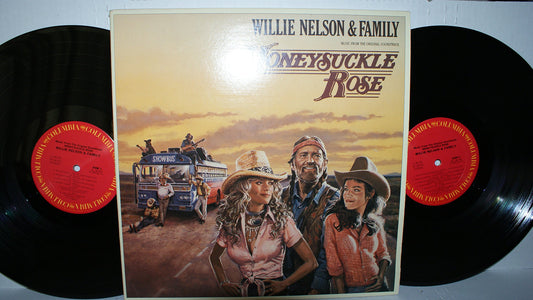 Willie Nelson & Family: Honeysuckle Rose