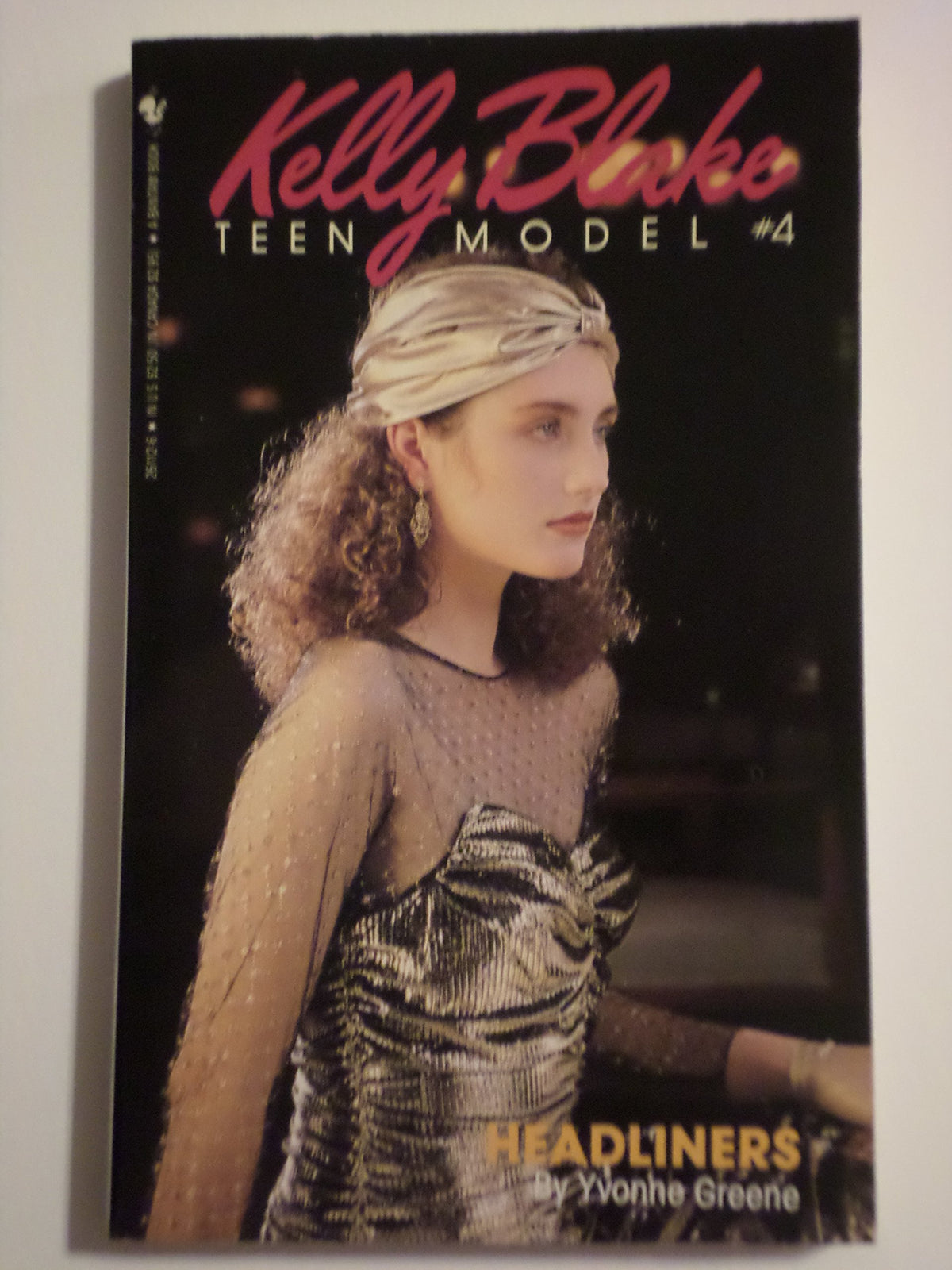 HEADLINERS K.BLAKE 4 (Kelly Blake: Teen Model)