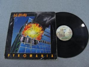 Pyromania (1983) / Vinyl record [Vinyl-LP]