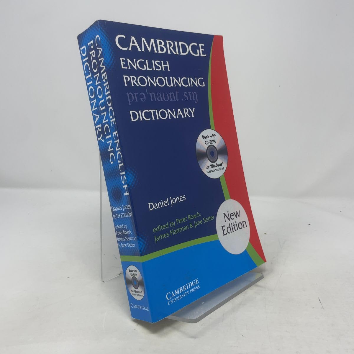 English Pronouncing Dictionary with CD-ROM