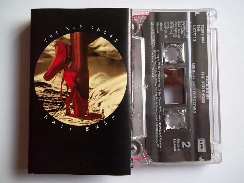 Red Shoes [CASSETTE]