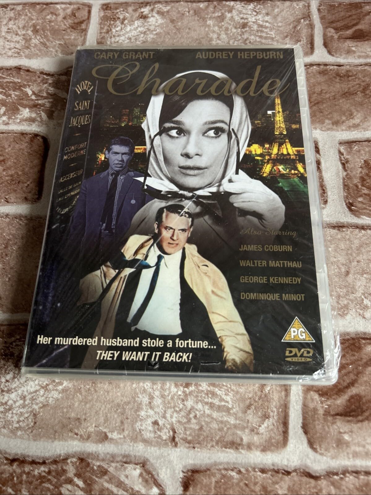 Charade [DVD]