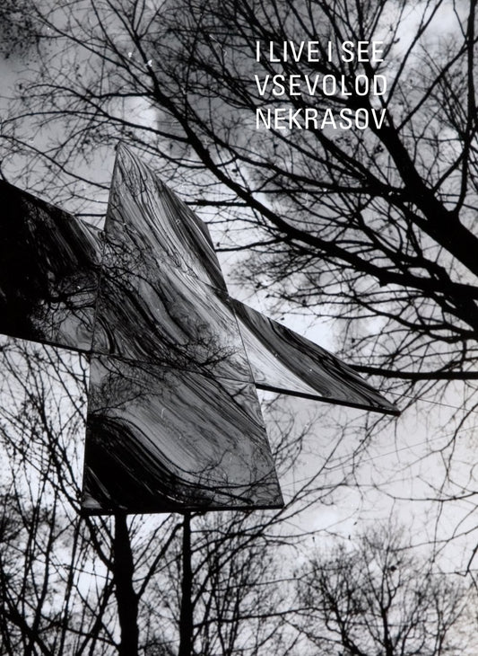 I Live I See: Selected Poems (Eastern European Poets, 31)