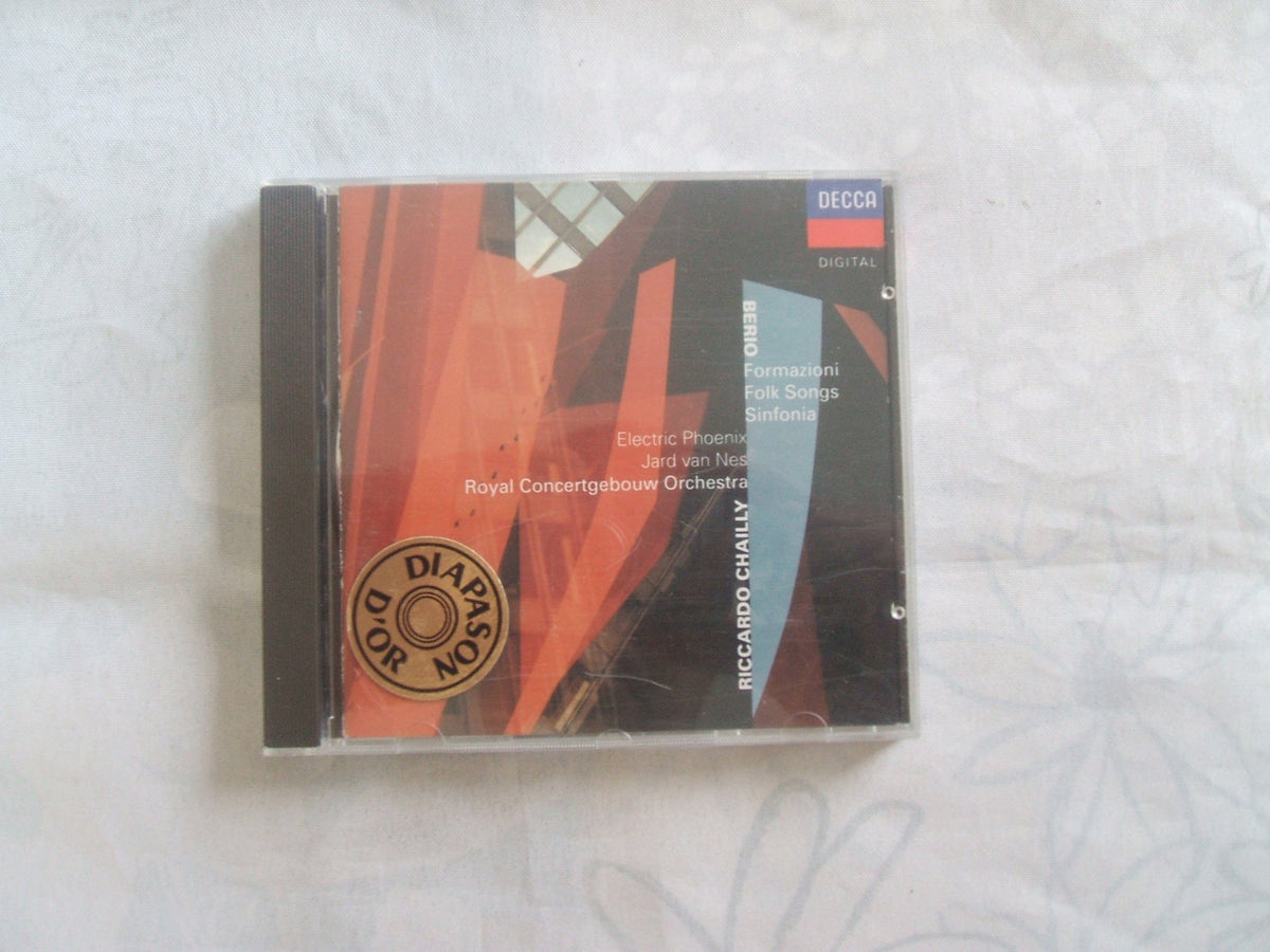 Luciano Berio: Formazioni; Folk Songs; Sinfonia