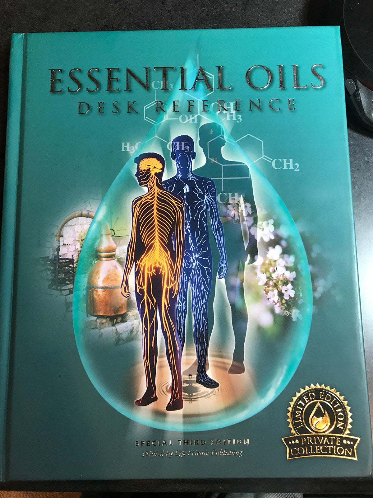 Essential Oils Desk Reference Special Third Edition