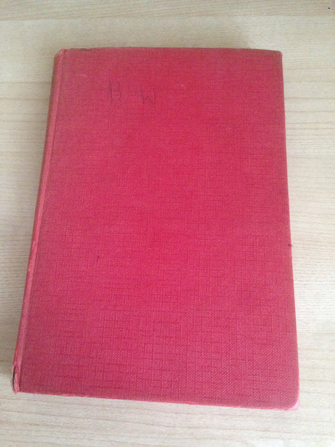 Alices Adventures in Wonderland and Through the Looking Glass: Complete in One Volume